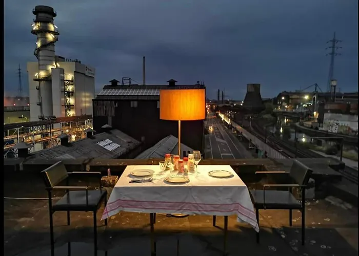 Ghostel 1St - Aventure Alternative - Guest House - Arts-Factory-Experience - For Artists, Makers And Open Minds - Attention, We Are Not A Hotel And Are Not Adapted For Everybody - Read Host Warnings Before Reservation - Www,Providence,Be Asbl