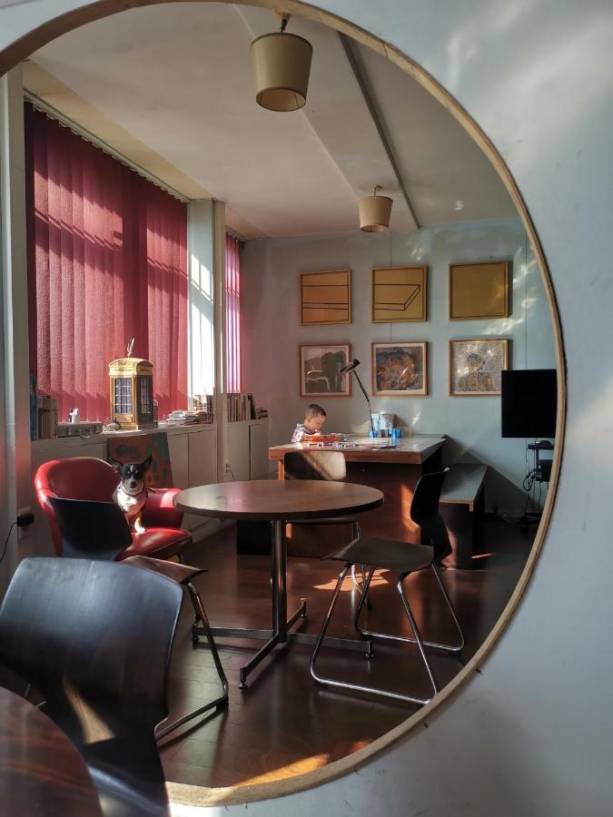 Alloggio in famiglia Ghostel 1st - Aventure Alternative - - Arts-factory-experience - For Artists, Makers And Open Minds - Attention, We Are Not A And Are Not Adapted For Everybody - Read Host Warnings Before Reservation - Www,providence,be Asbl *