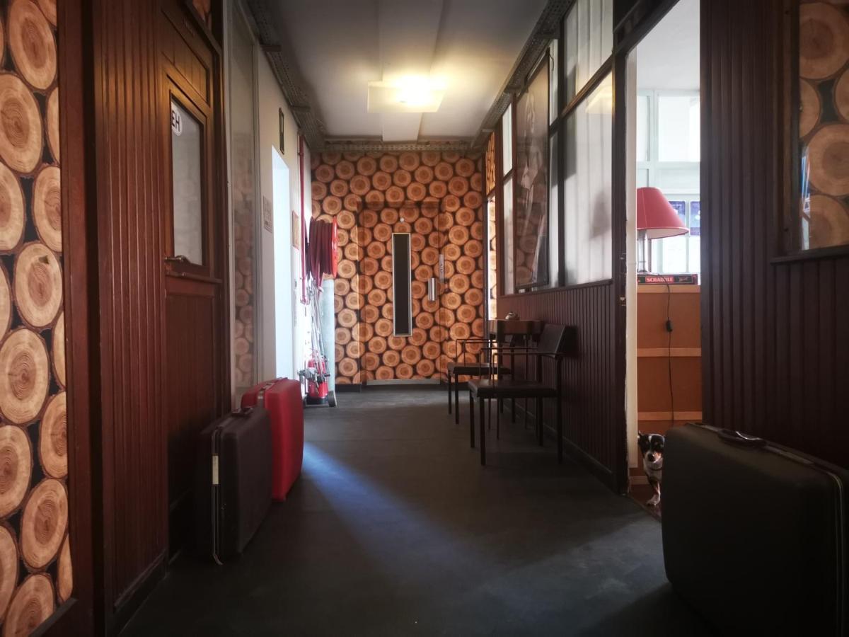 Ghostel 1st - Aventure Alternative - - Arts-factory-experience - For Artists, Makers And Open Minds - Attention, We Are Not A And Are Not Adapted For Everybody - Read Host Warnings Before Reservation - Www,providence,be Asbl Alloggio in famiglia *